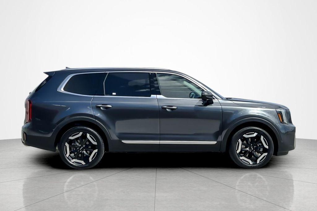 used 2023 Kia Telluride car, priced at $33,494