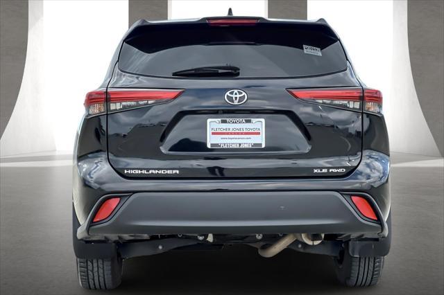 used 2022 Toyota Highlander car, priced at $34,994