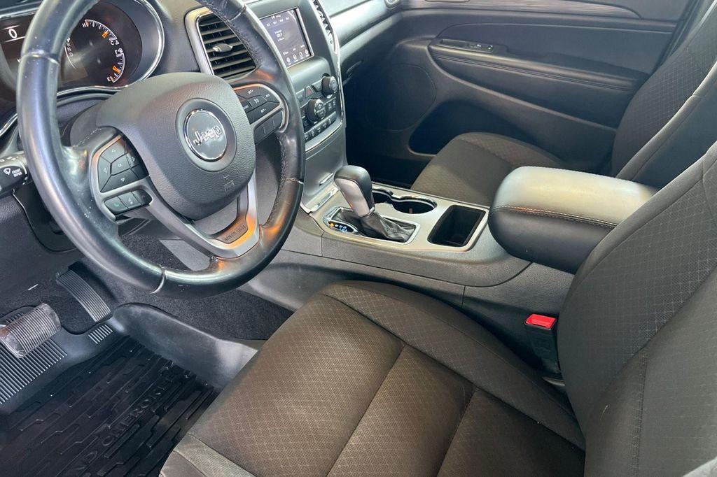 used 2021 Jeep Grand Cherokee car, priced at $21,794