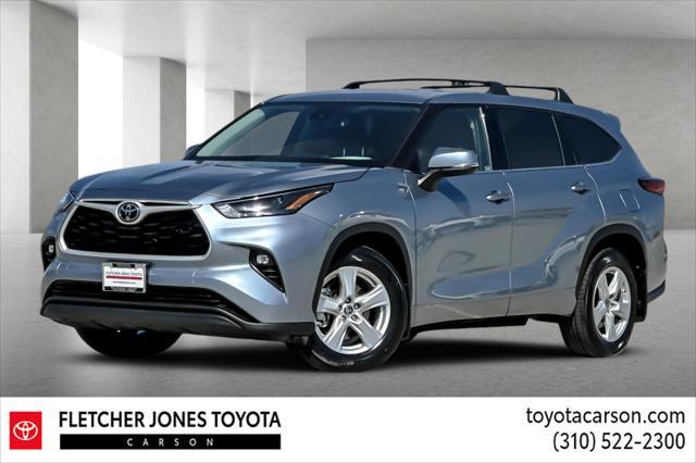 used 2022 Toyota Highlander car, priced at $32,994