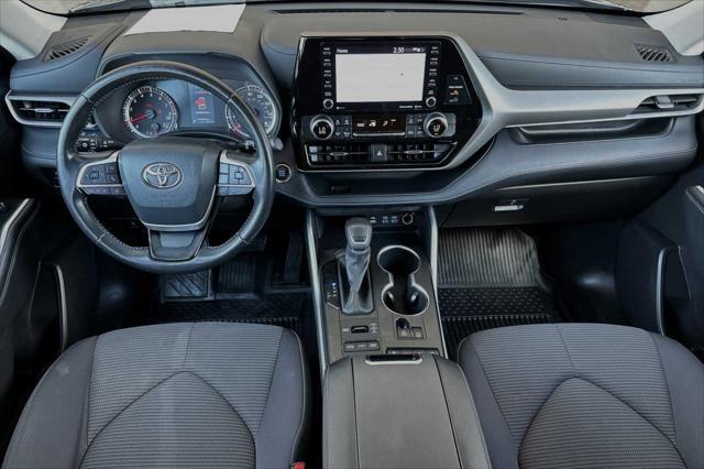 used 2022 Toyota Highlander car, priced at $32,994