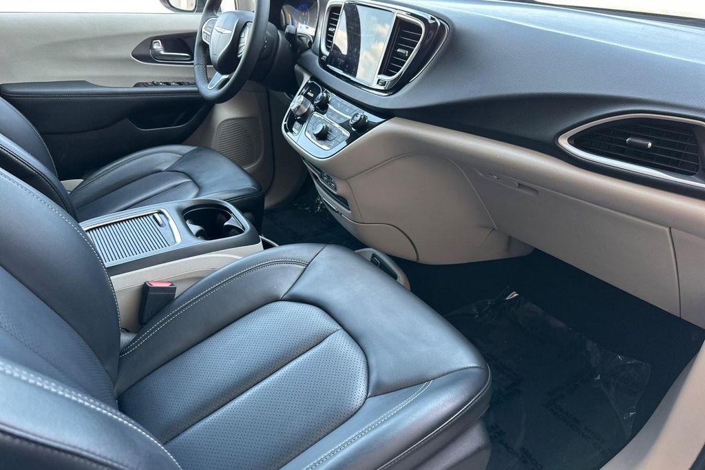 used 2023 Chrysler Pacifica car, priced at $22,794