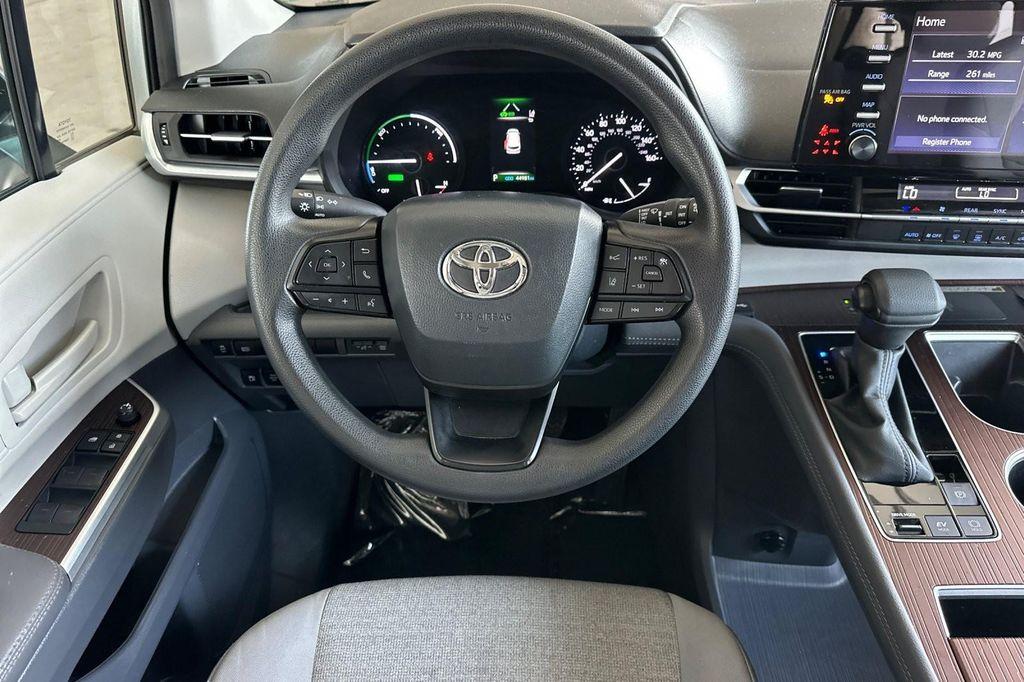 used 2024 Toyota Sienna car, priced at $39,994