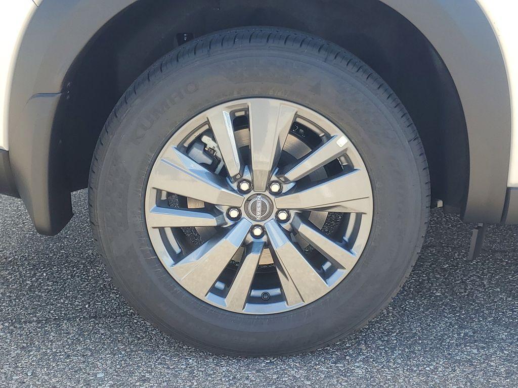 new 2025 Nissan Pathfinder car, priced at $42,098