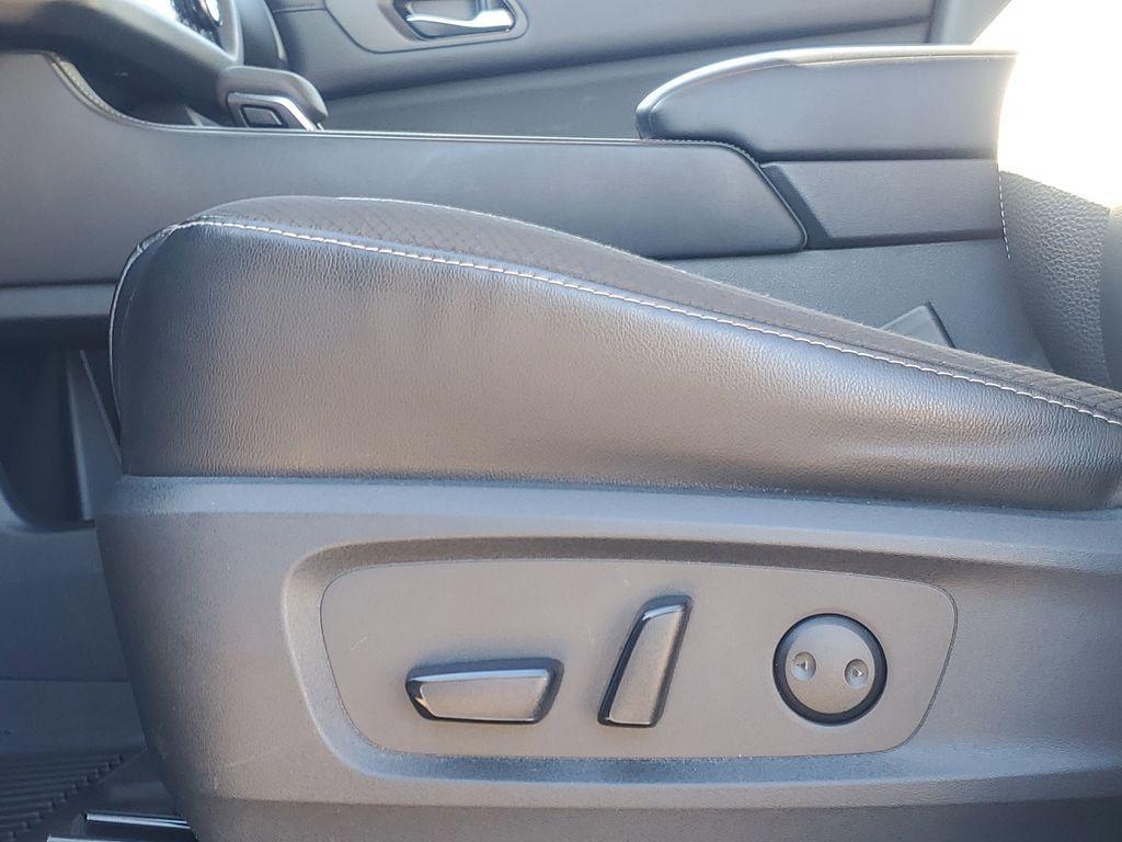 used 2023 Nissan Pathfinder car, priced at $32,790