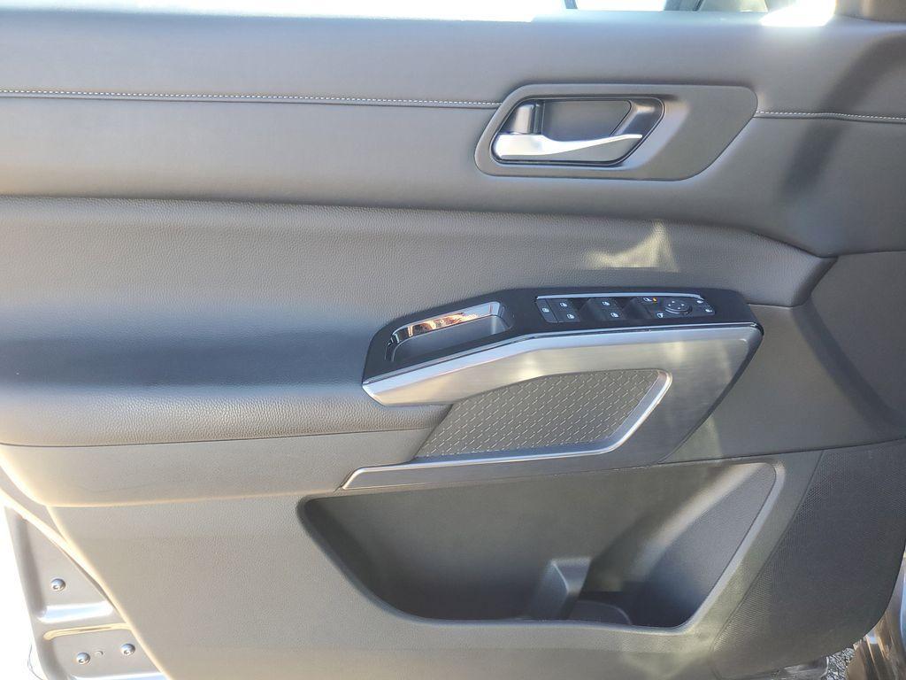 used 2023 Nissan Pathfinder car, priced at $32,790