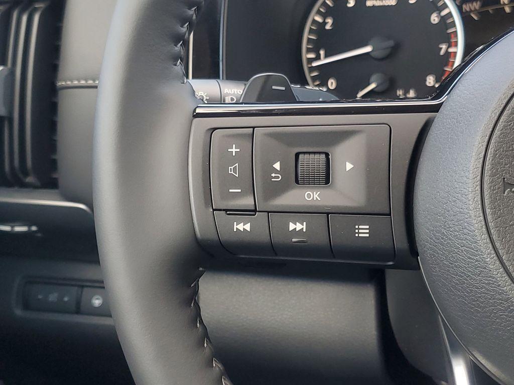 new 2025 Nissan Pathfinder car, priced at $44,965