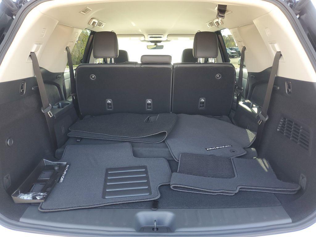 new 2025 Nissan Pathfinder car, priced at $44,965