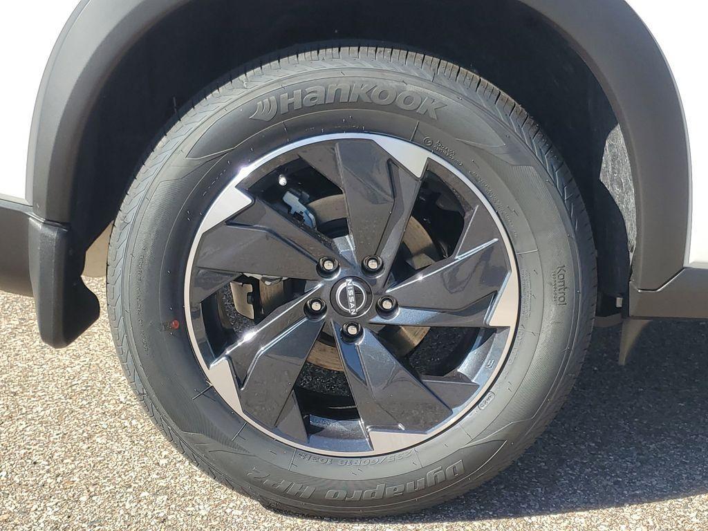 new 2026 Nissan Rogue car, priced at $33,282