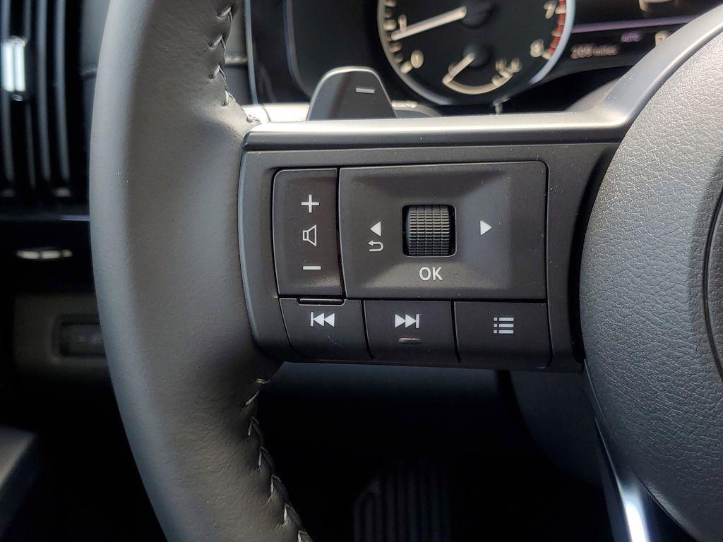 new 2025 Nissan Pathfinder car, priced at $41,876