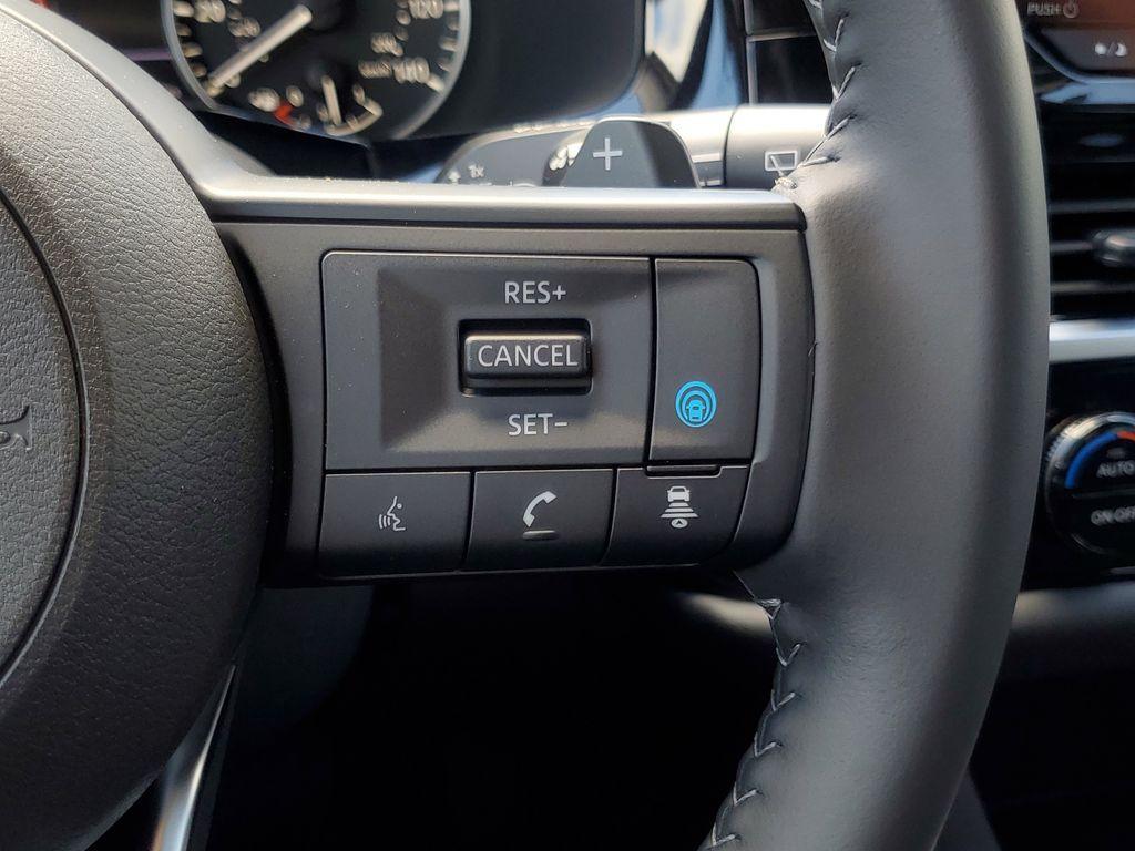 new 2025 Nissan Pathfinder car, priced at $41,876