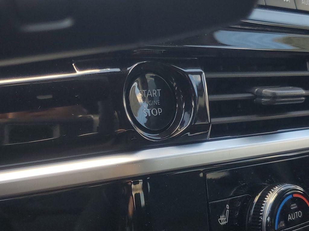 new 2025 Nissan Pathfinder car, priced at $41,876