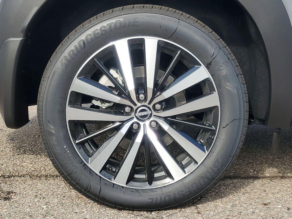 new 2025 Nissan Pathfinder car, priced at $51,645