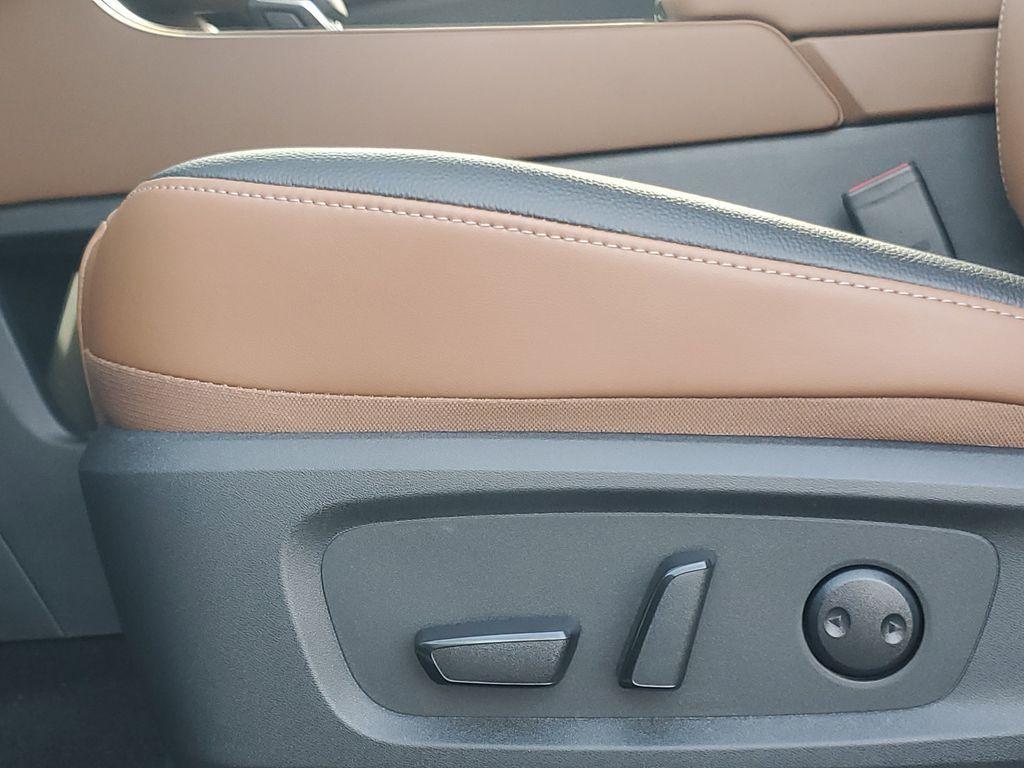 new 2025 Nissan Pathfinder car, priced at $51,645