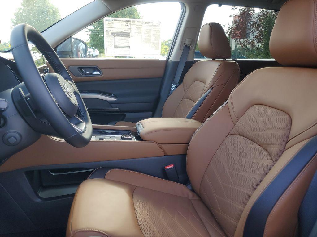 new 2025 Nissan Pathfinder car, priced at $51,645