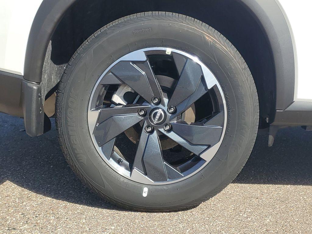 new 2026 Nissan Rogue car, priced at $33,282