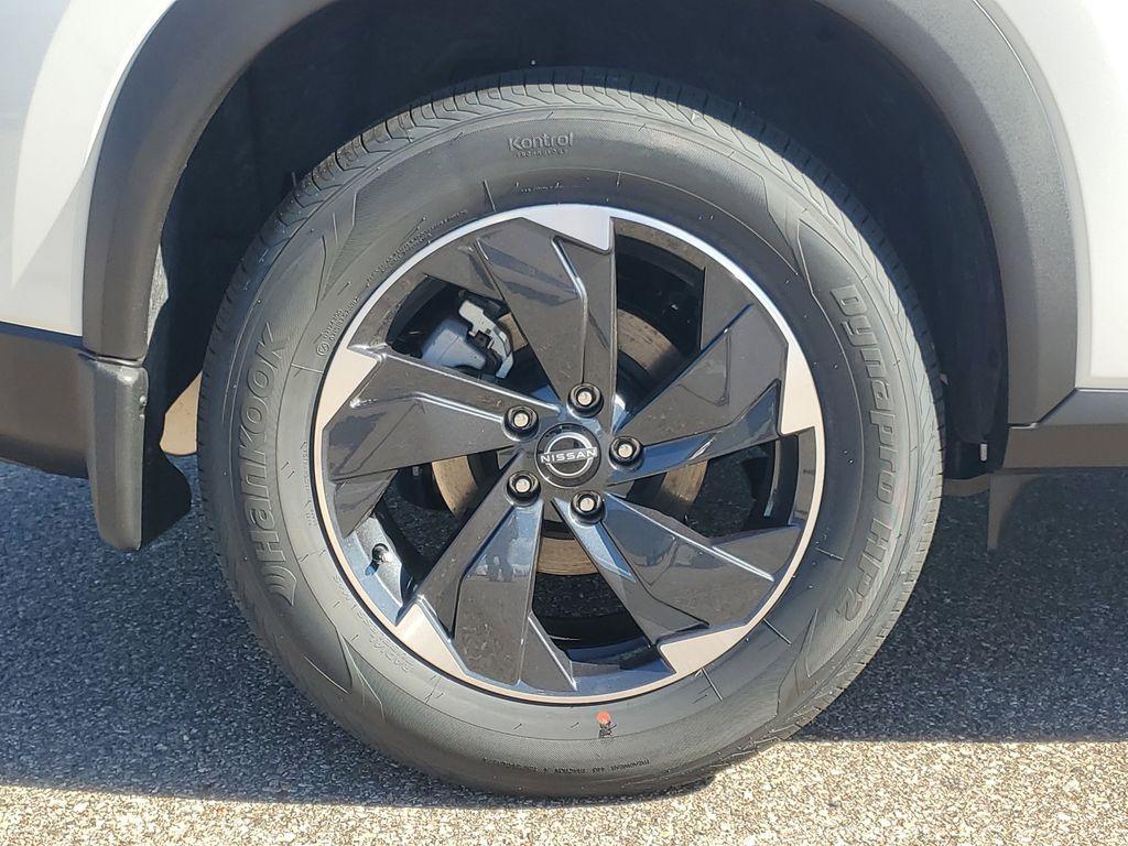 new 2026 Nissan Rogue car, priced at $32,282