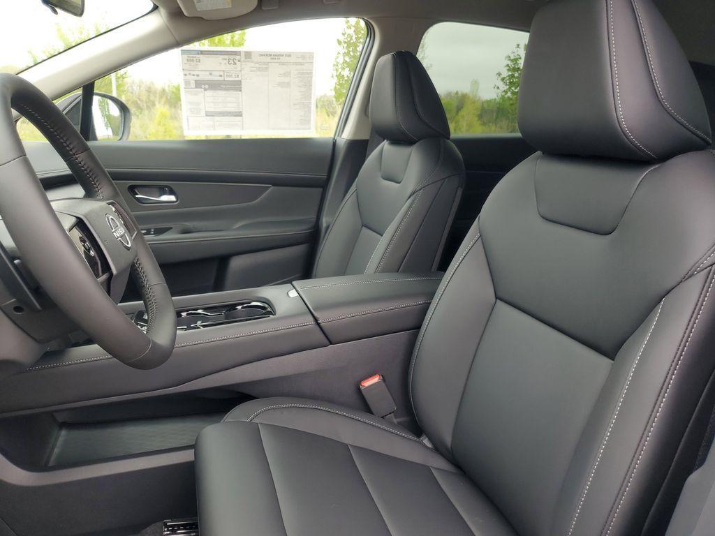 new 2025 Nissan Murano car, priced at $41,753