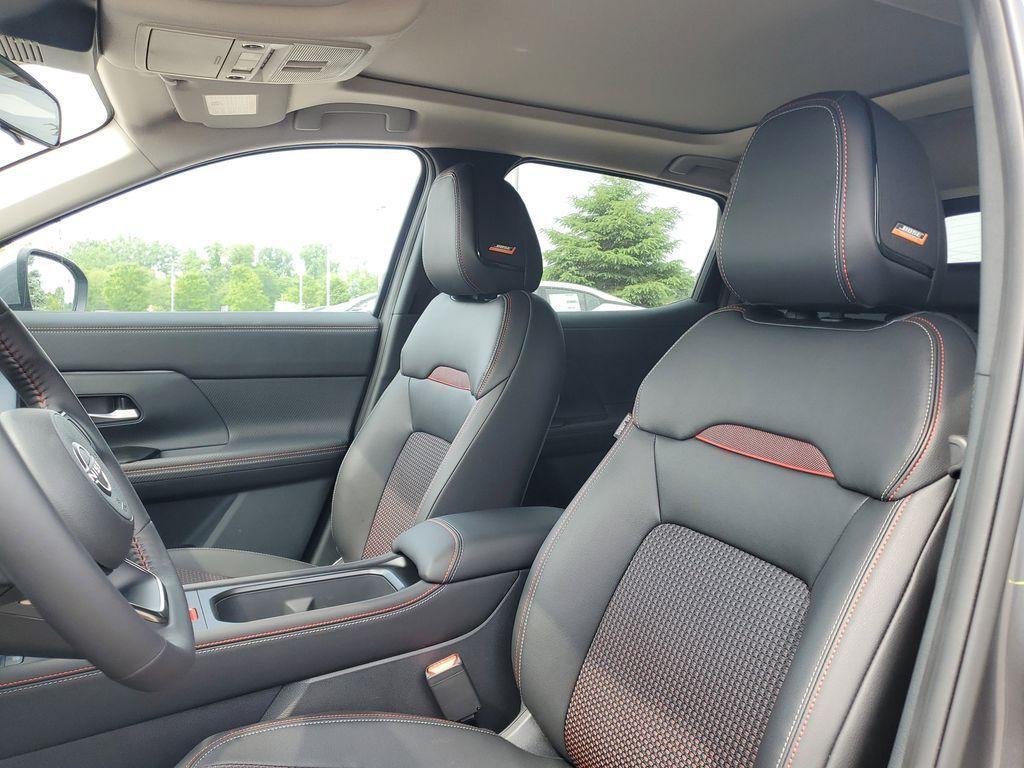 new 2025 Nissan Kicks car, priced at $31,055