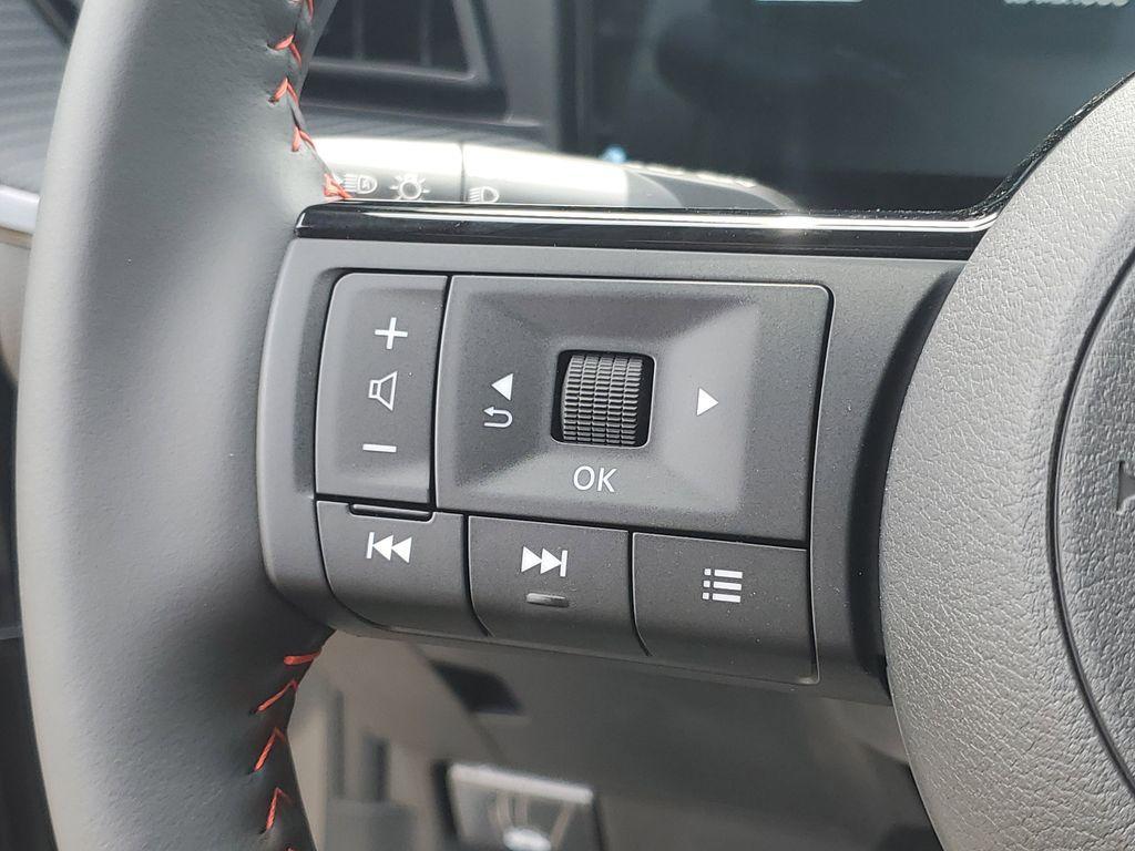 new 2025 Nissan Kicks car, priced at $31,055