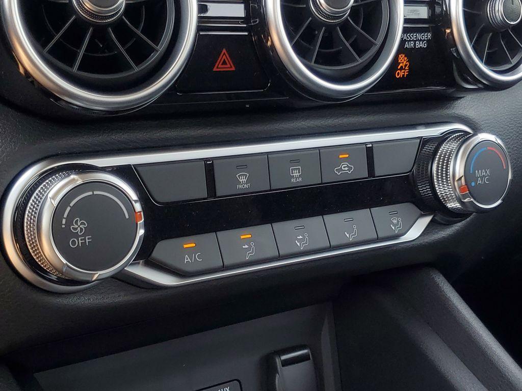 new 2025 Nissan Sentra car, priced at $23,633