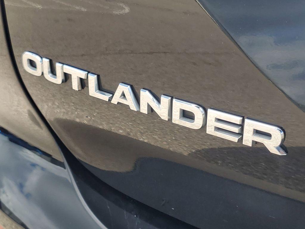used 2024 Mitsubishi Outlander car, priced at $24,500