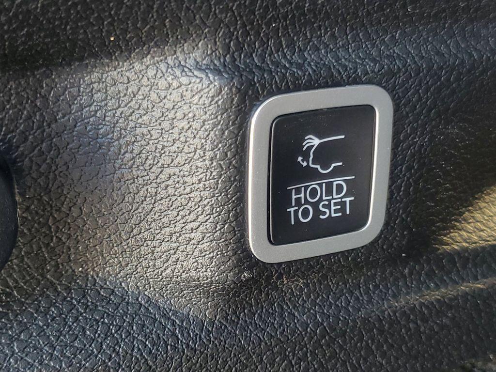 used 2024 Jeep Grand Cherokee L car, priced at $37,900