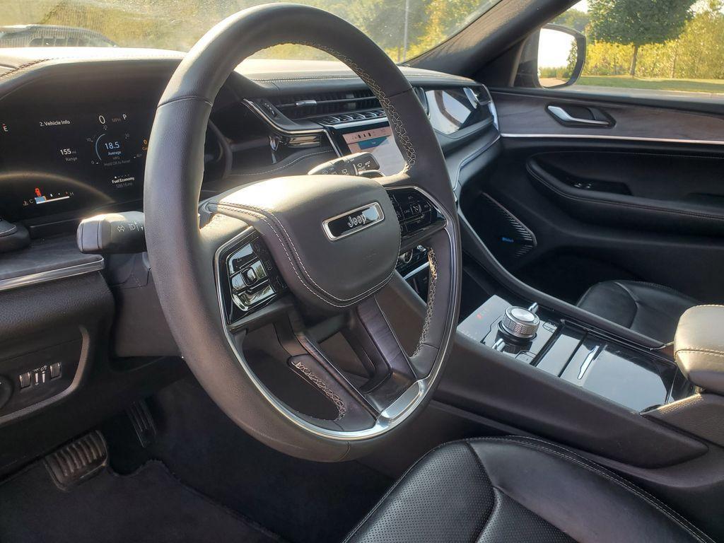 used 2024 Jeep Grand Cherokee L car, priced at $37,900