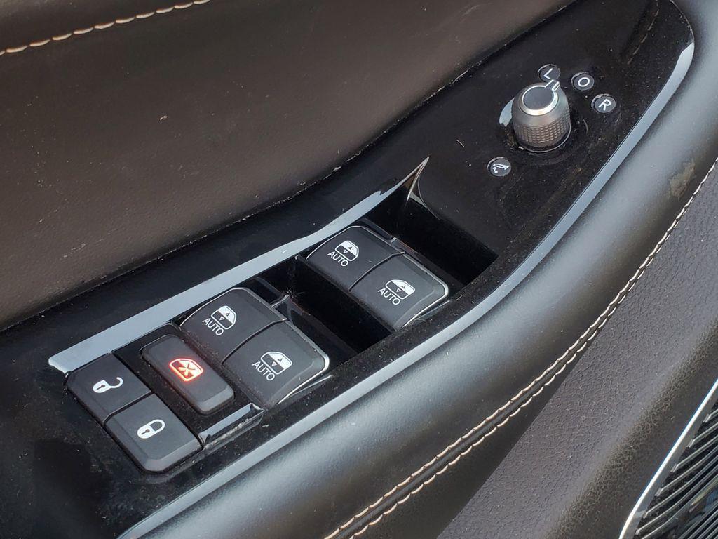 used 2024 Jeep Grand Cherokee L car, priced at $37,900