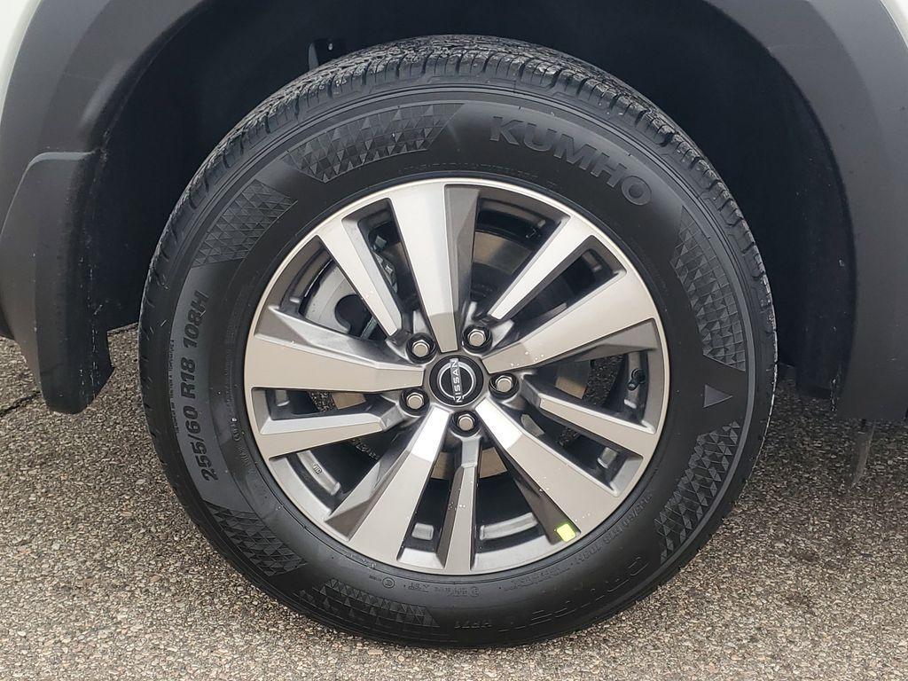 new 2025 Nissan Pathfinder car, priced at $44,600