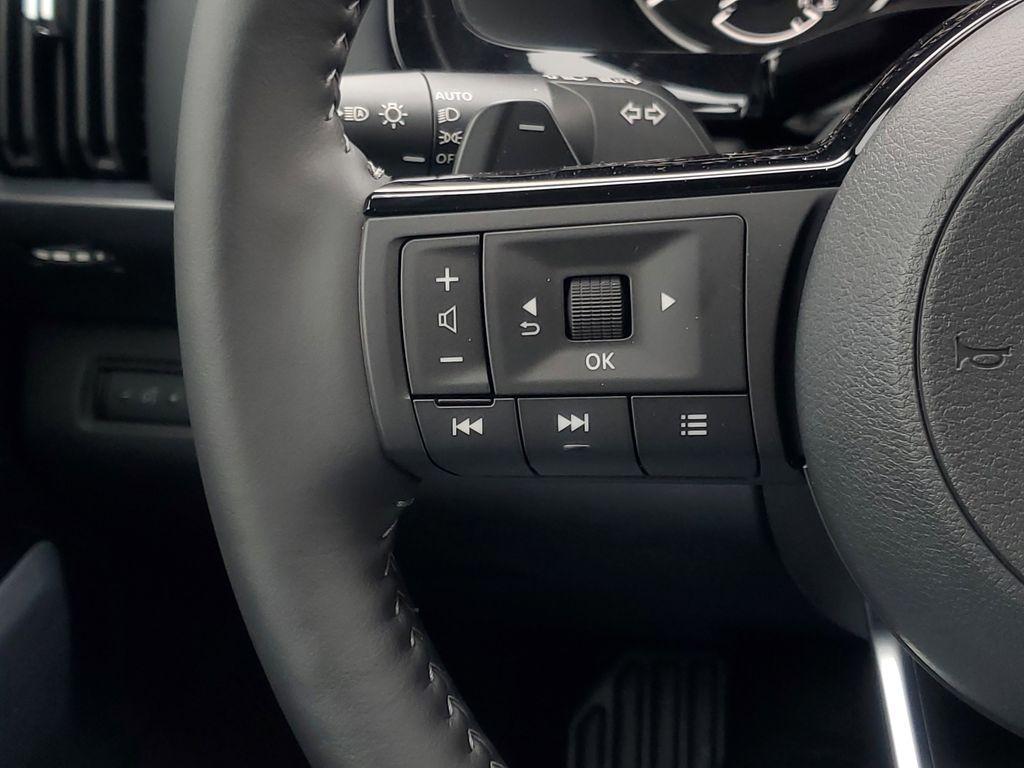 new 2025 Nissan Pathfinder car, priced at $44,600