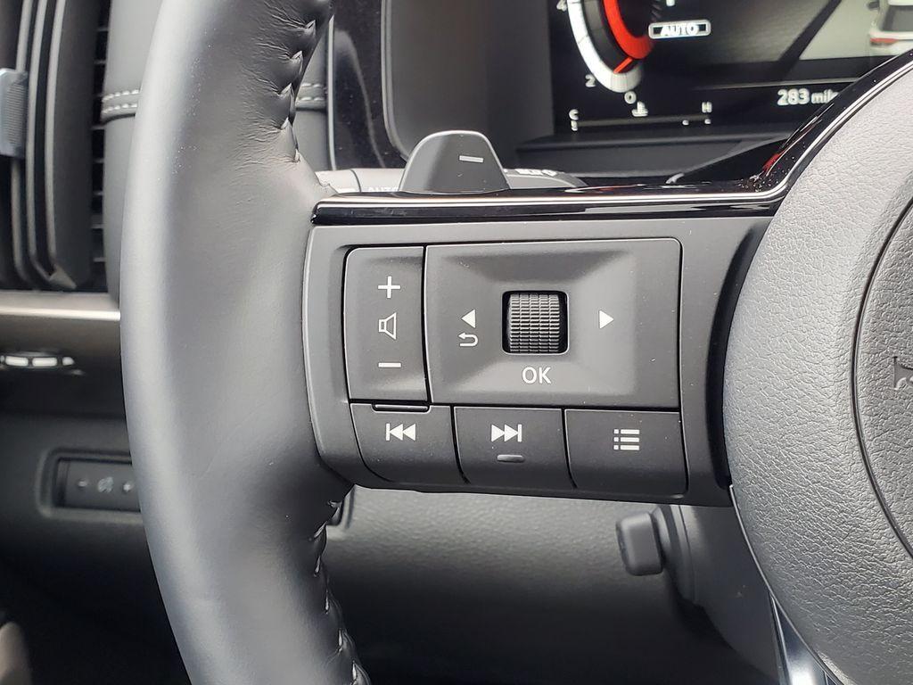 new 2025 Nissan Pathfinder car, priced at $51,823