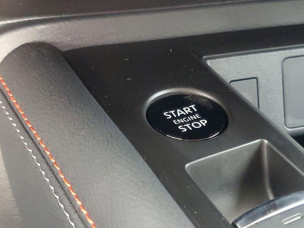 new 2025 Nissan Kicks car, priced at $27,985