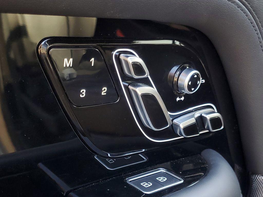 used 2022 Land Rover Range Rover car, priced at $51,900