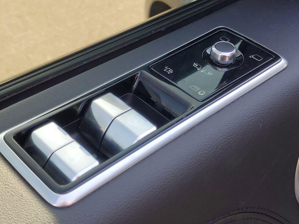 used 2022 Land Rover Range Rover car, priced at $51,900