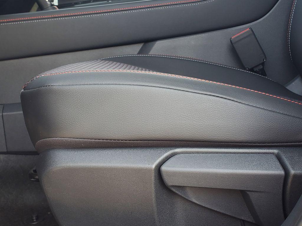 new 2025 Nissan Kicks car, priced at $31,378