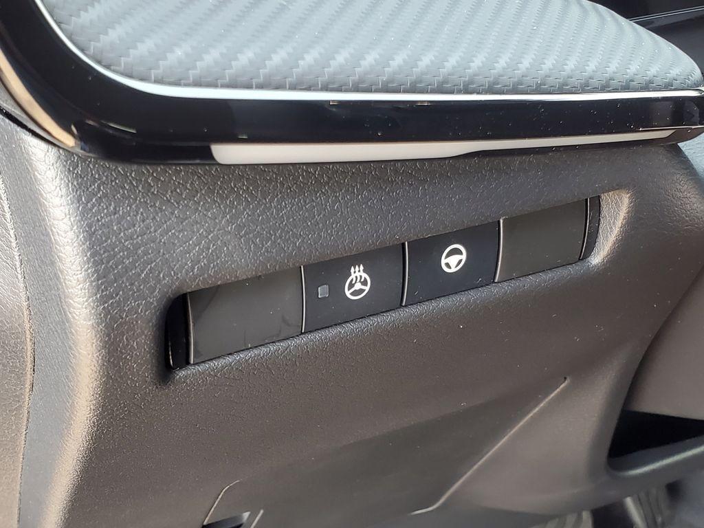 new 2025 Nissan Kicks car, priced at $31,378