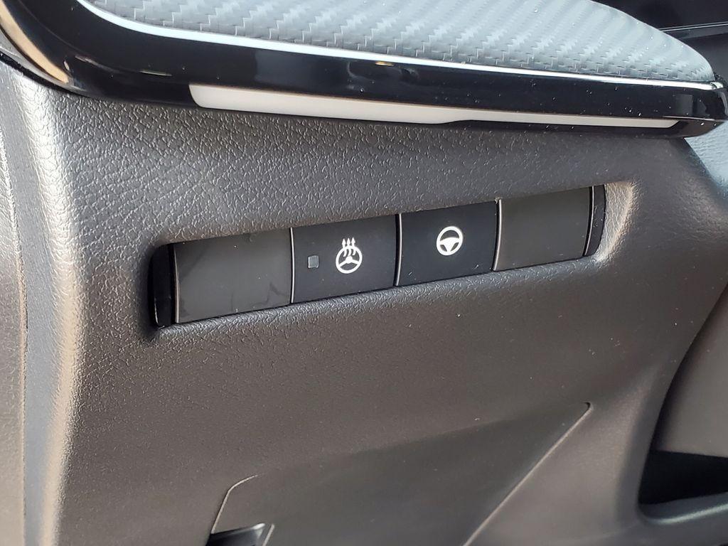 new 2025 Nissan Kicks car, priced at $31,786