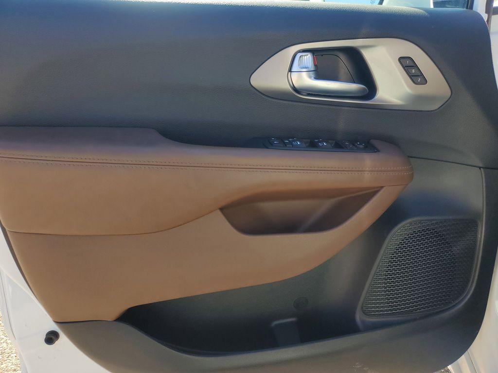 used 2019 Chrysler Pacifica car, priced at $22,300