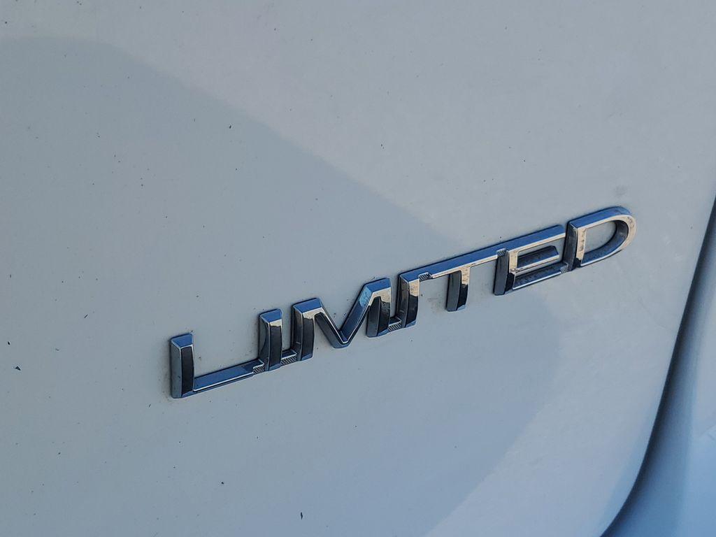 used 2019 Chrysler Pacifica car, priced at $22,300