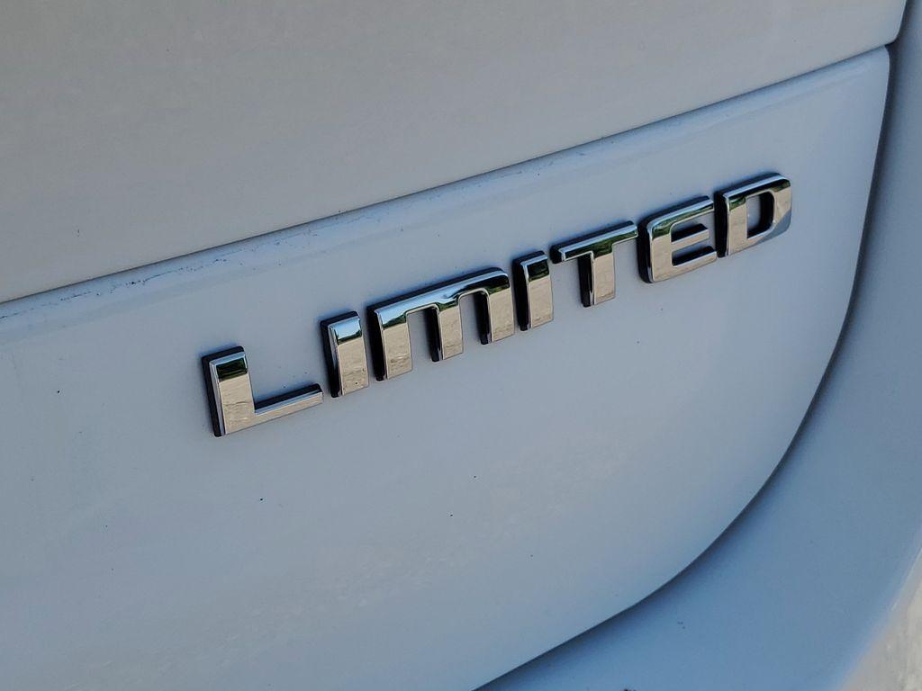 used 2021 Jeep Grand Cherokee L car, priced at $24,400