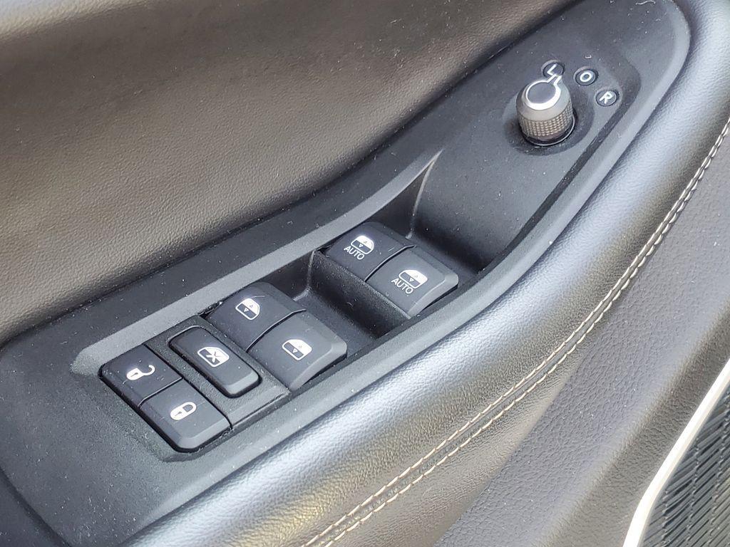 used 2021 Jeep Grand Cherokee L car, priced at $24,400