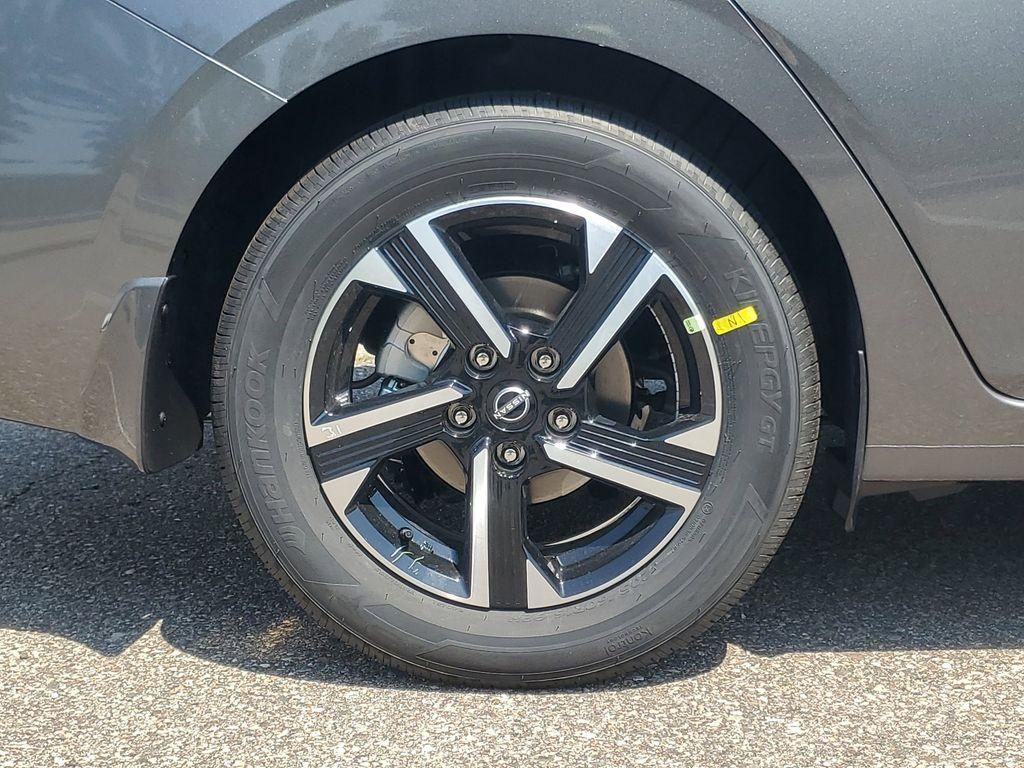 new 2025 Nissan Sentra car, priced at $23,452