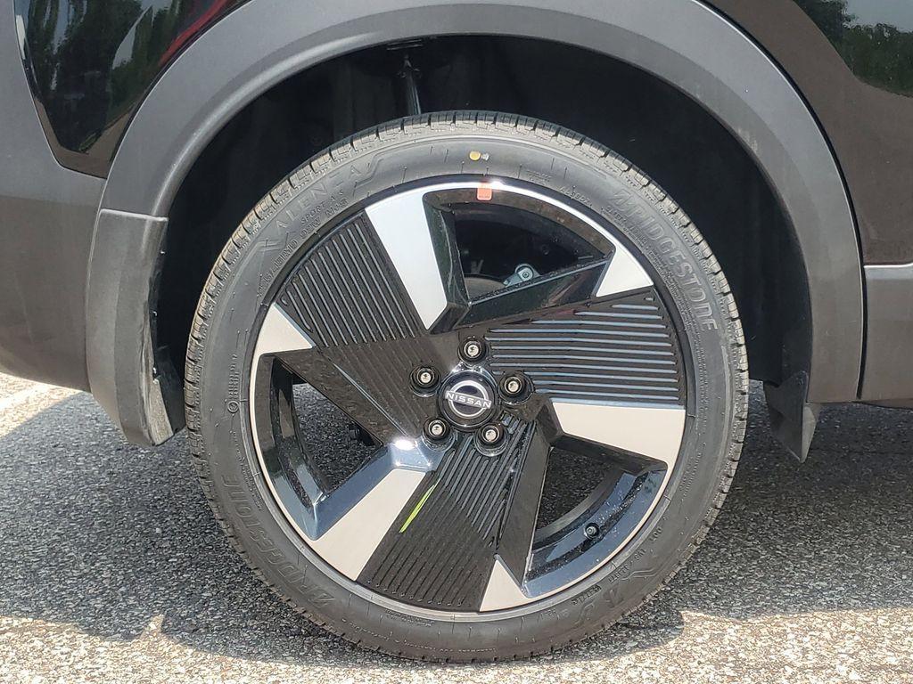 new 2025 Nissan Kicks car, priced at $29,294