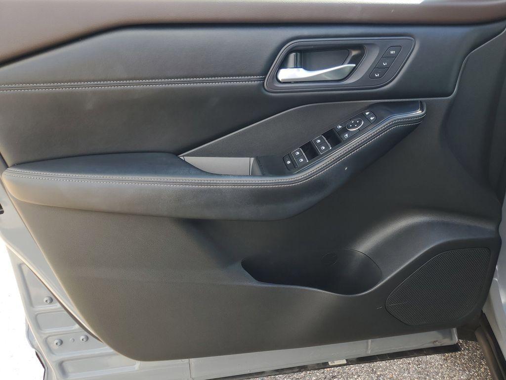 used 2023 Nissan Rogue car, priced at $27,200