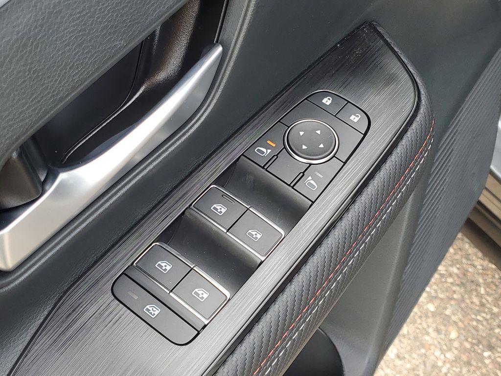 new 2025 Nissan Kicks car, priced at $31,055