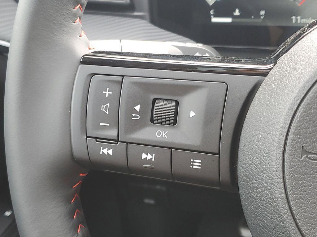 new 2025 Nissan Kicks car, priced at $31,055