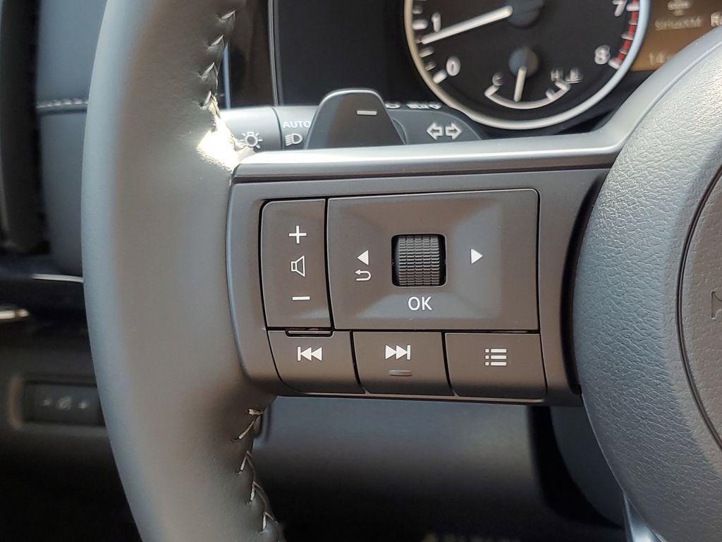 new 2025 Nissan Pathfinder car, priced at $41,735