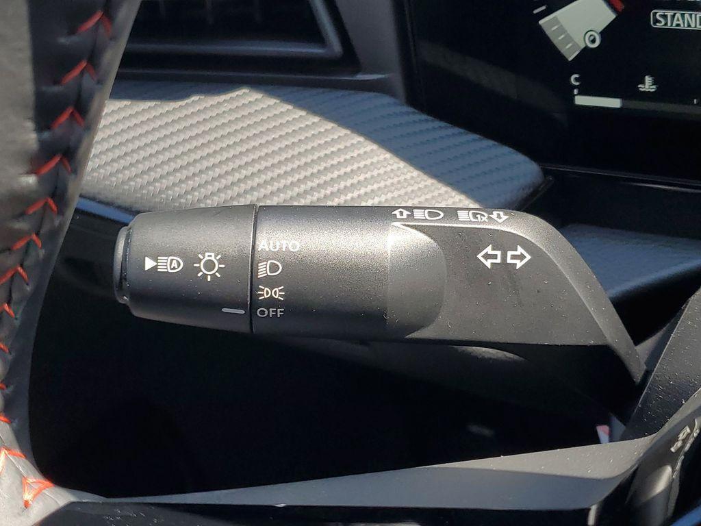 new 2025 Nissan Kicks car, priced at $27,882