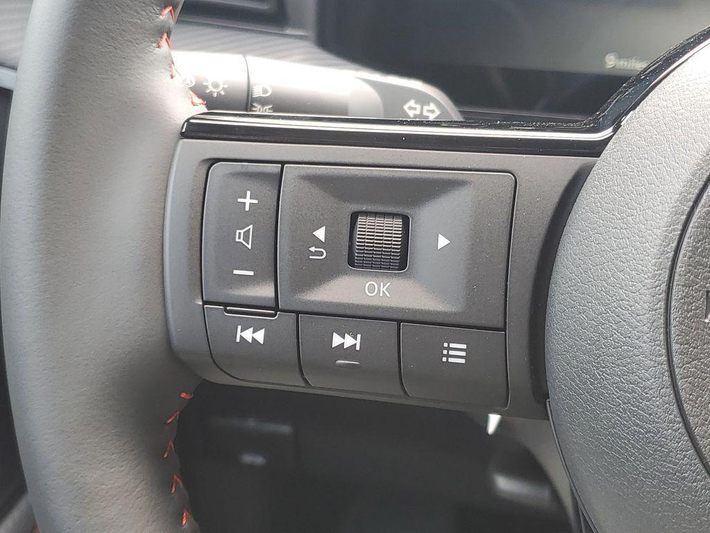 new 2025 Nissan Kicks car, priced at $32,104